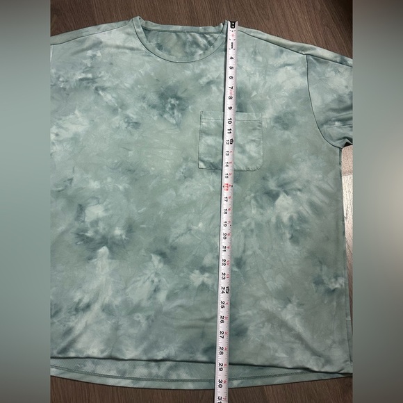 Lululemon Relaxed Mesh Pocketed Shirt - Picture 6 of 7